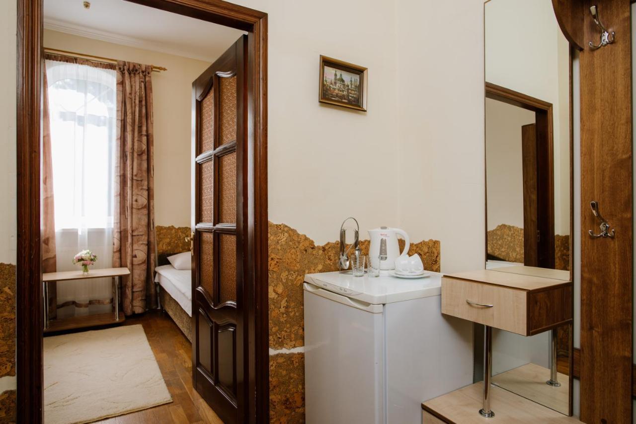 Villa Viktoriya Hotel Truskavets Quarto foto