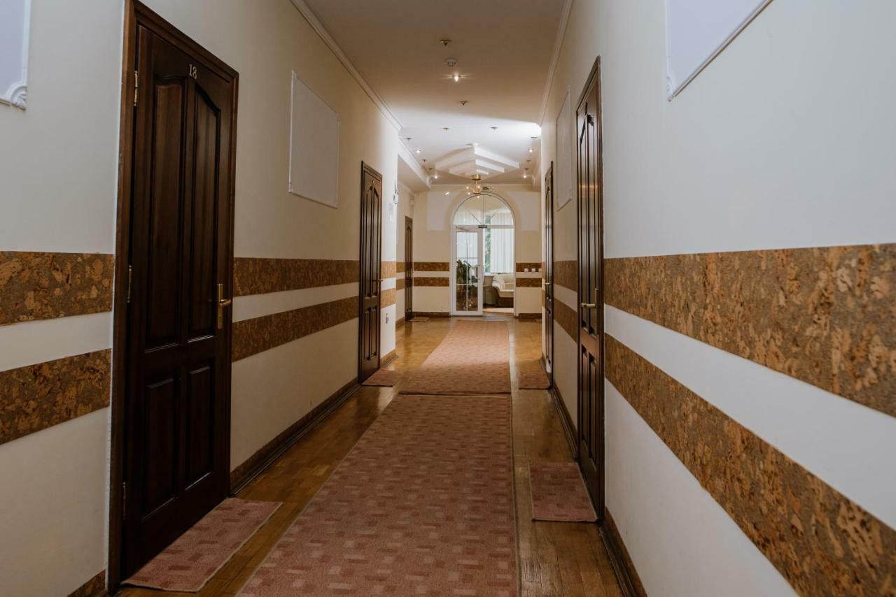 Villa Viktoriya Hotel Truskavets Exterior foto